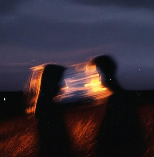 Why Some People Feel Familiar Instantly